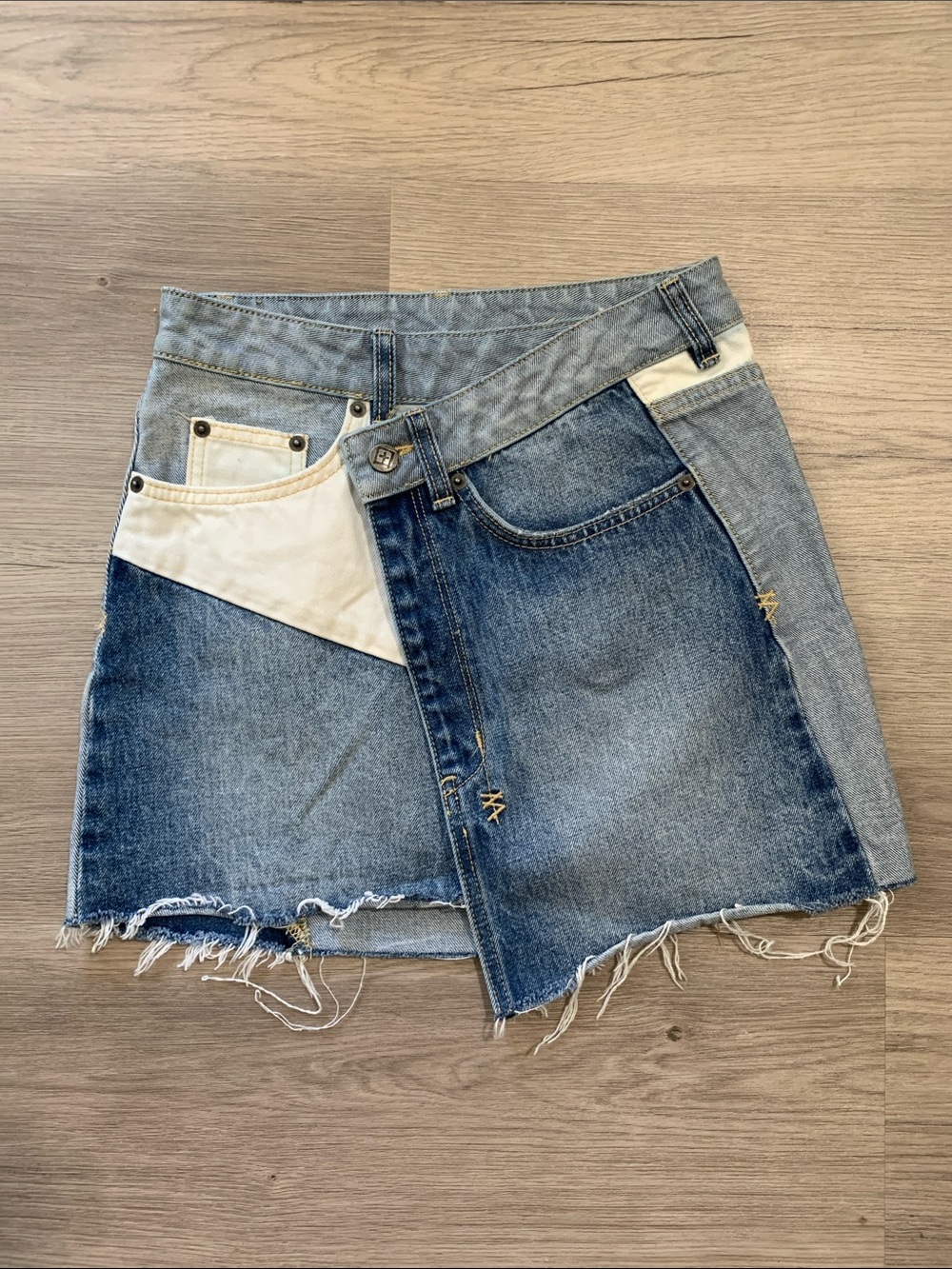 Ksubi Two-Tone Blue and Cream color block Denim Mini Skirt size 24